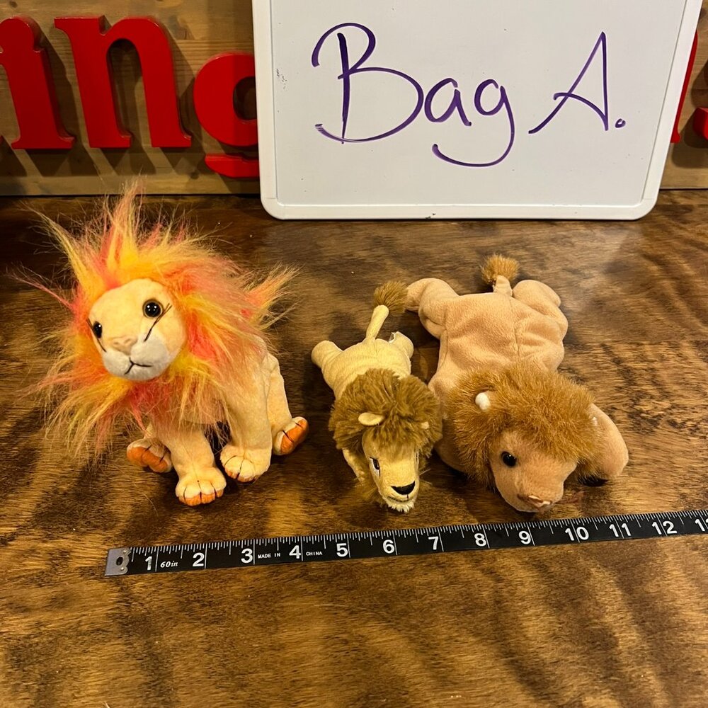 Lot of Lion stuffies TY and ikea bag a